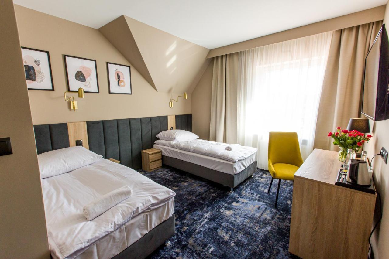 Sucha  Hotel Zodiak מראה חיצוני תמונה