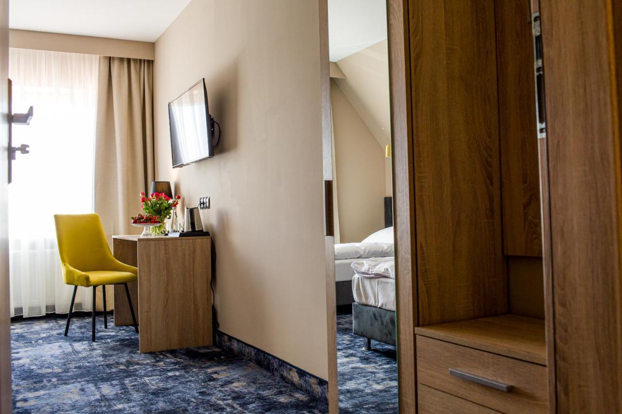 Sucha  Hotel Zodiak מראה חיצוני תמונה